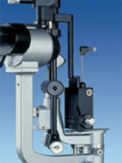 哥德曼 (Goldmann) 压平眼压计